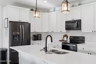 909 Mallory Dr, Panama City, FL 32405 - Photo 1