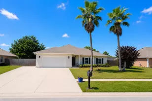 909 Mallory Dr, Panama City, FL 32405 - Photo 1