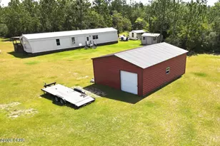 460 Quail Hollow Blvd, Chipley, FL 32428 - Photo 1
