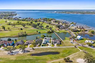 2407 Willow Ln, Lynn Haven, FL 32444 - Photo 6