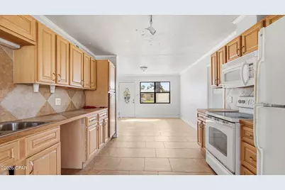 1613 Hickory Avenue, Panama City, FL 32405 - Photo 2