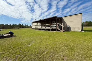 22985 NW Lamont Rd, Fountain, FL 32438 - Photo 2