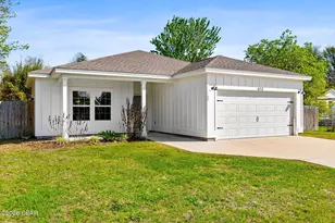 613 Live Oak Ln, Panama City, FL 32408 - Photo 2