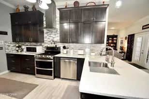 2601 Parkwood Dr, Panama City, FL 32405 - Photo 16