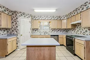 11134 Little Creek Ln, Pensacola, FL 32506 - Photo 12