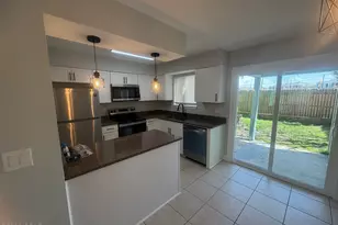 3914 Venetian Cir, Panama City, FL 32405 - Photo 12