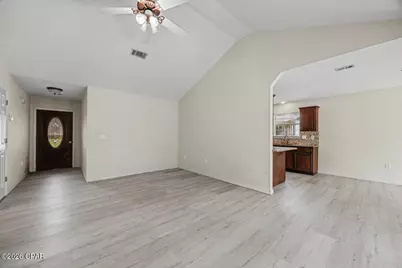 528 Hyde Park Drive, Crestview, FL 32539 - Photo 6