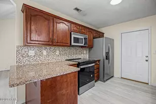 528 Hyde Park Dr, Crestview, FL 32539 - Photo 16
