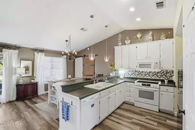 4944 Deerwood Avenue, Youngstown, FL 32466 - Photo 8