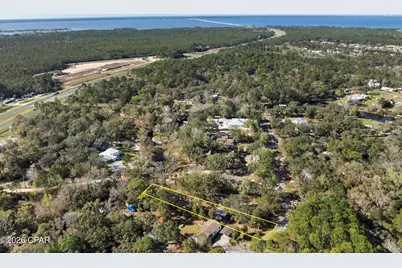 211 Carol Drive, Freeport, FL 32439 - Photo 2