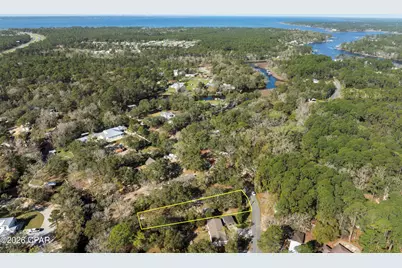 211 Carol Drive, Freeport, FL 32439 - Photo 2