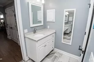 941 Agnes Scott Cir, Panama City, FL 32405 - Photo 48