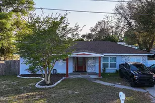 19 Wood Ave, Panama City, FL 32404 - Photo 2