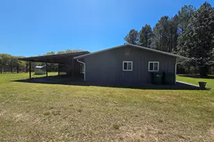 2491 River Rd, Caryville, FL 32427 - Photo 16