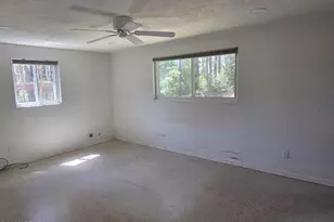 2491 River Rd, Caryville, FL 32427 - Photo 8