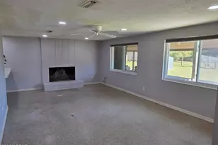 2491 River Rd, Caryville, FL 32427 - Photo 2