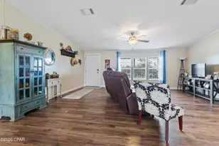 869 Peacock Cir, Youngstown, FL 32466 - Photo 4