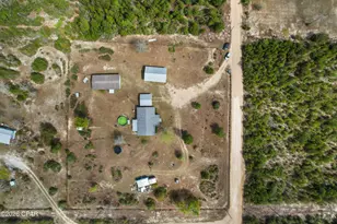 869 Peacock Cir, Youngstown, FL 32466 - Photo 2