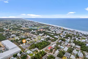 327 Memory Ln, Panama City Beach, FL 32413 - Photo 16