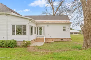 5349 10th St, Malone, FL 32445 - Photo 4