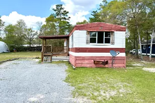 241 Leonardo Ln, Defuniak Springs, FL 32433 - Photo 4