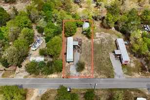 221 Leonardo Ln, Defuniak Springs, FL 32433 - Photo 1