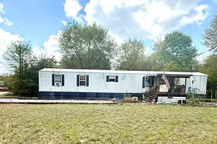 221 Leonardo Ln, Defuniak Springs, FL 32433 - Photo 2