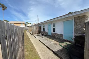 6218 Hilltop Ave, Panama City, FL 32408 - Photo 1
