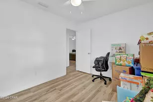 3946 W 21st Pl, Panama City, FL 32405 - Photo 16