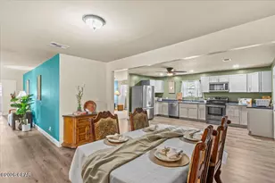 1021 8th Ave, Graceville, FL 32440 - Photo 8