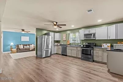 1021 8th Avenue, Graceville, FL 32440 - Photo 10