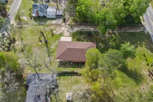 1021 8th Ave, Graceville, FL 32440 - Photo 38