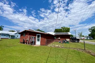 6913 Broadway St, Grand Ridge, FL 32442 - Photo 22