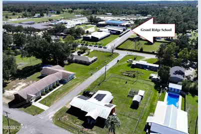 6913 Broadway Street, Grand Ridge, FL 32442 - Photo 32