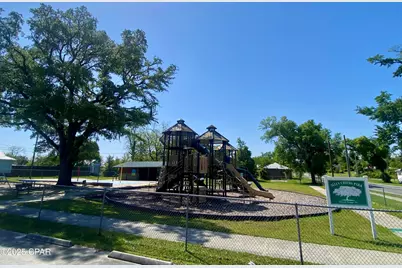 6913 Broadway Street, Grand Ridge, FL 32442 - Photo 30