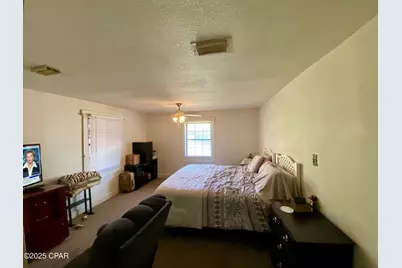 6913 Broadway Street, Grand Ridge, FL 32442 - Photo 16