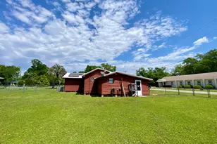 6913 Broadway St, Grand Ridge, FL 32442 - Photo 20