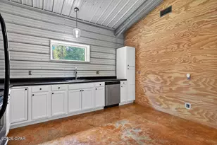 845 Faith Ave, Graceville, FL 32440 - Photo 10