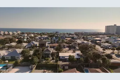 5620 Pinetree Avenue, Panama City Beach, FL 32408 - Photo 32