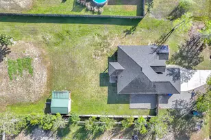 9121 Indian Bluff Rd, Youngstown, FL 32466 - Photo 2