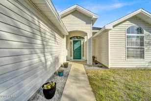 9121 Indian Bluff Rd, Youngstown, FL 32466 - Photo 4