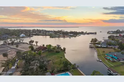 3030 W 27th Court, Panama City, FL 32405 - Photo 1