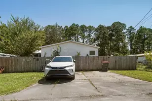 7127 Beachwood Blvd, Panama City Beach, FL 32407 - Photo 2