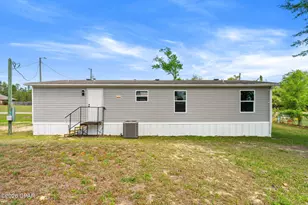 1532 Nassau St, Southport, FL 32409 - Photo 4