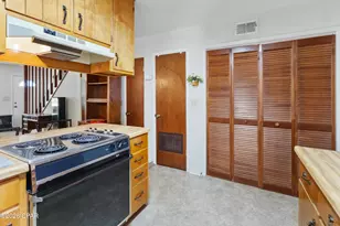 2502 Johnson Dr, Lynn Haven, FL 32444 - Photo 6