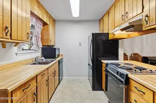 2502 Johnson Dr, Lynn Haven, FL 32444 - Photo 4