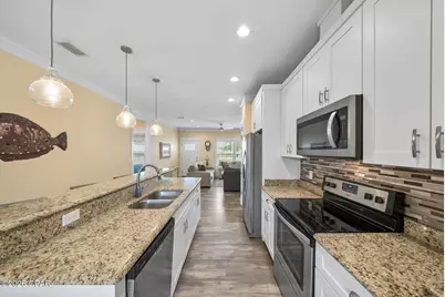 22611 Hilltop Avenue, Panama City Beach, FL 32413 - Photo 12