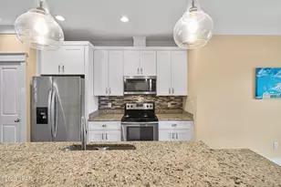 22611 Hilltop Ave, Panama City Beach, FL 32413 - Photo 10