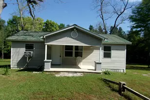 402 Hatcher Dr, Bonifay, FL 32425 - Photo 2