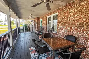 208 Sixteenth St, Port Saint Joe, FL 32456 - Photo 2